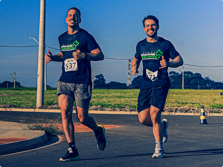 Matheus Scarpelin e Elton Pongilo, no Carna Run 2025 de Americana - SP